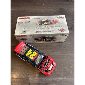 Jeff Gordon #24 DuPont 2005 Daytona Raced Win Version Action Scale 1:24 NASCAR